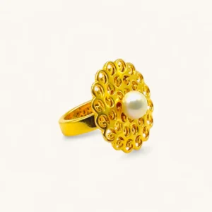 Pearl Bloom Ring | Gold Plated. Pearl.